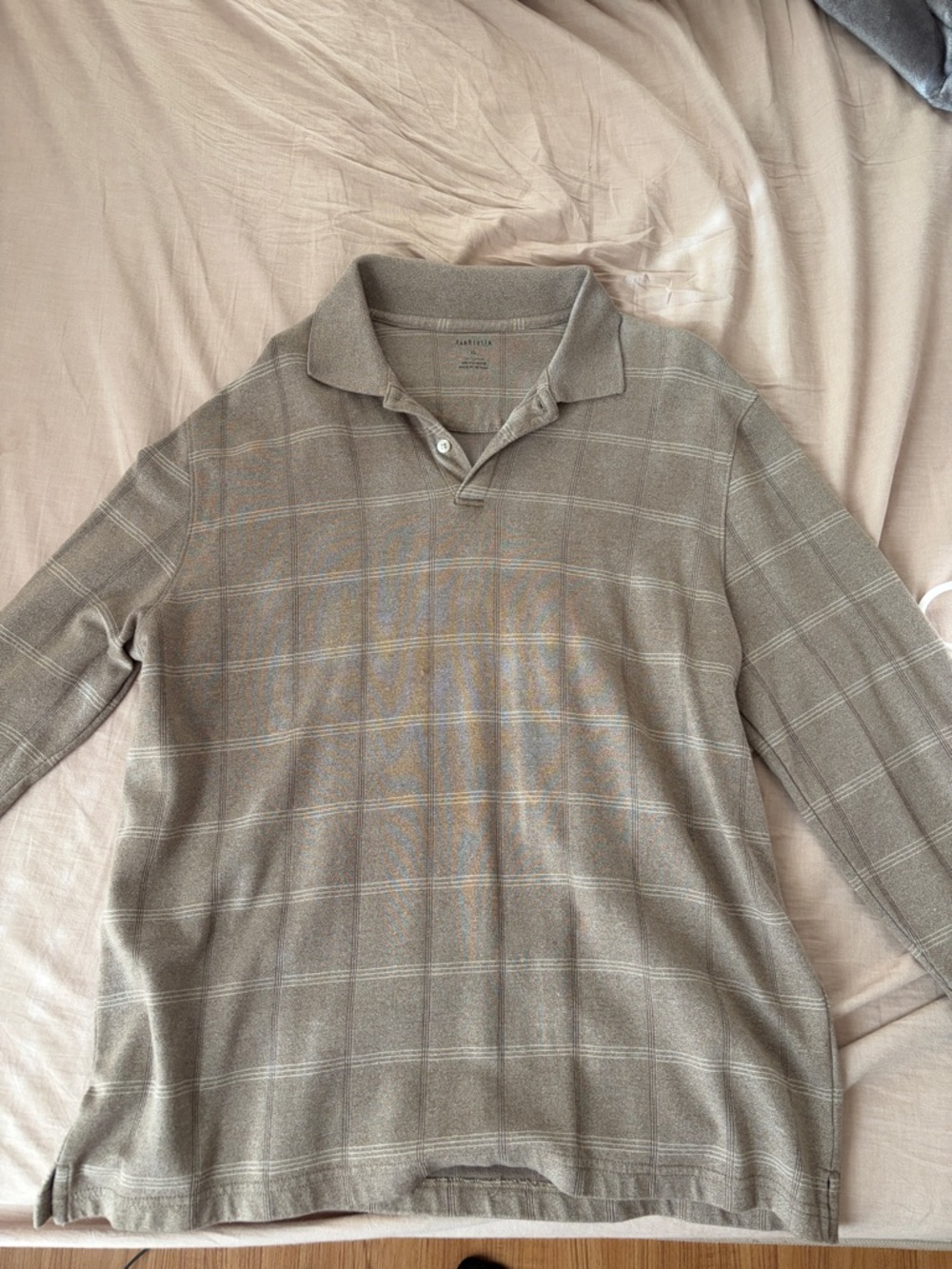 Geoffrey Beene Long-Sleeve Polo in Light Gray Plaid